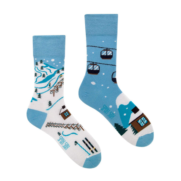 Spox Sox Casual Unisex für Damen und Herren – lustige, mehrfarbige, bunte, verrückte, unterschiedliche, gemusterte Socken für Individualisten, Gr. 40-43, Skipiste