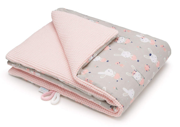 EliMeli BABYDECKE Kuscheldecke 100% Baumwolle - Warme Baby Decke aus Waffelstoff mit Füllung Ideal als Kinderwagendecke Geschenke für Junge und Mädchen (Rosa - Hase)